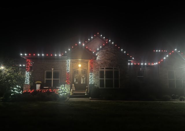 Christmas Light Installation in Milan TN